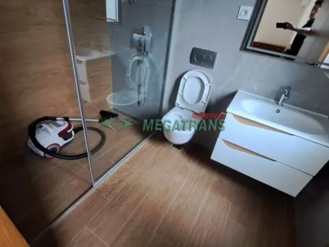 Izdavanje, četvorosoban stan, 90m², Bulevar Evrope, Novi Sad Sve Podlokacije - image 11