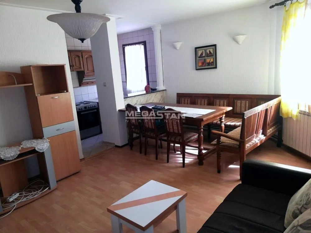 Sale, three bedroom apartment, 72m², Zemun Centar, Zemun Sve Podlokacije