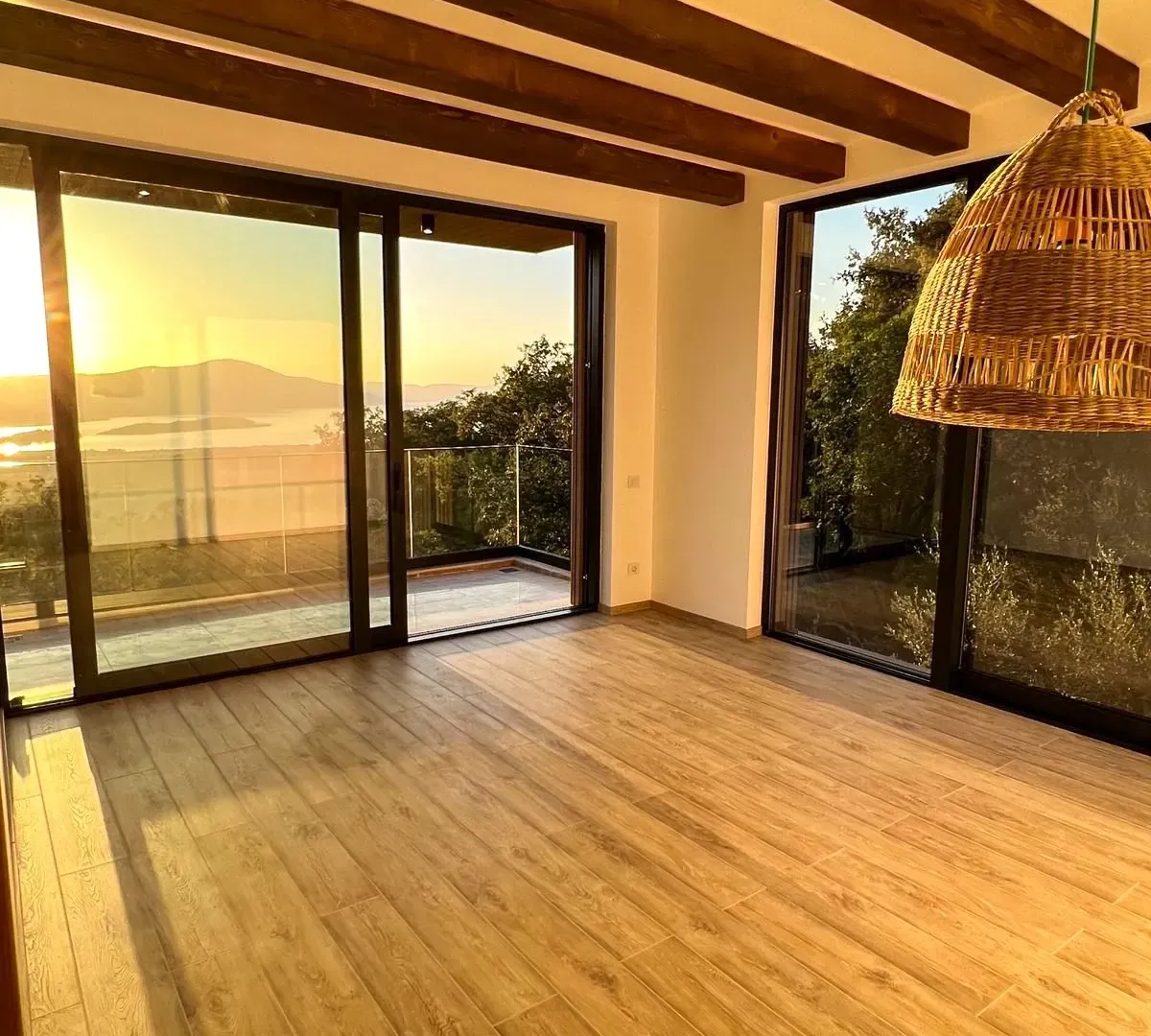 Prodaja, kuća, 317m², Tivat, Crna Gora