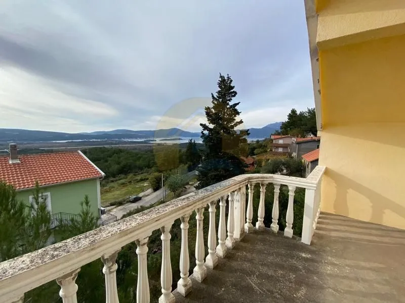 Prodaja, dvosoban stan, 50m², Kavač, Kotor