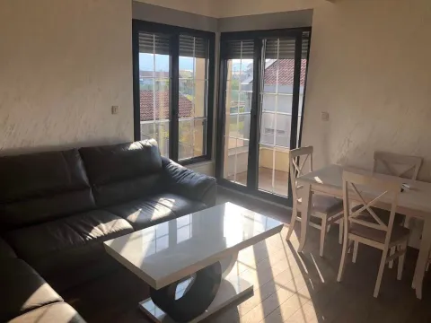 Izdavanje, stan, 60m², City Kvart, Podgorica
