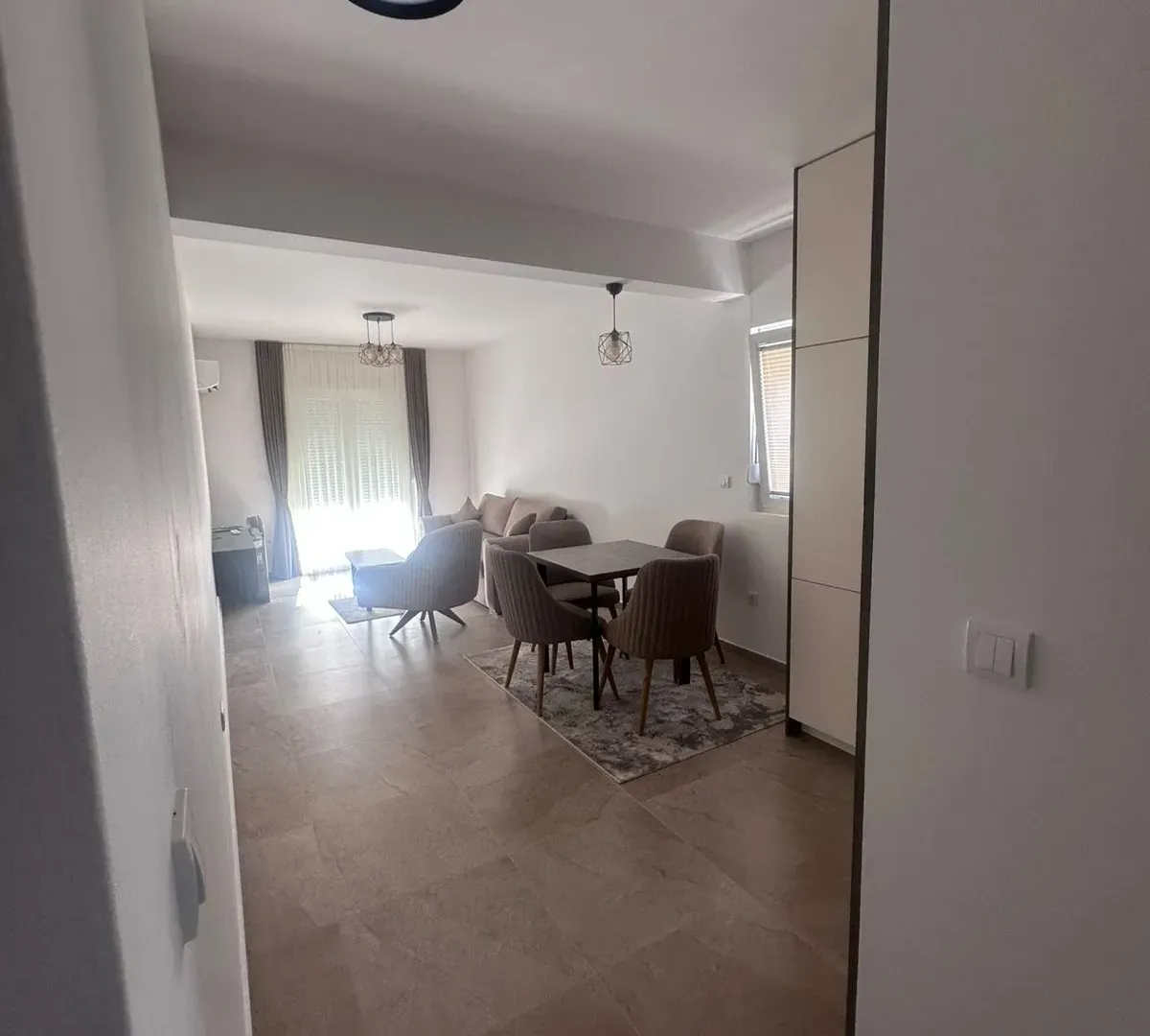 Izdavanje, jednosoban stan, 47m², Centar, Budva