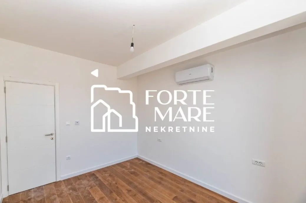 Prodaja, dvosoban stan, 60m², Baošići, Herceg Novi