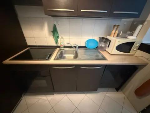 Izdavanje, jednosoban stan, 44m², Centar, Budva - image 3