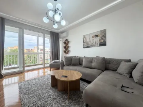 Izdavanje, dvosoban stan, 65m2, Gintaš, Podgorica Izdavanje, dvosoban stan, 65m2, Gintaš, Podgorica