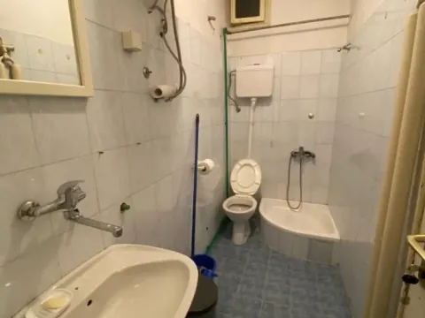 Izdavanje, poslovni prostor, 60m², Čukarica, Beograd - image 11