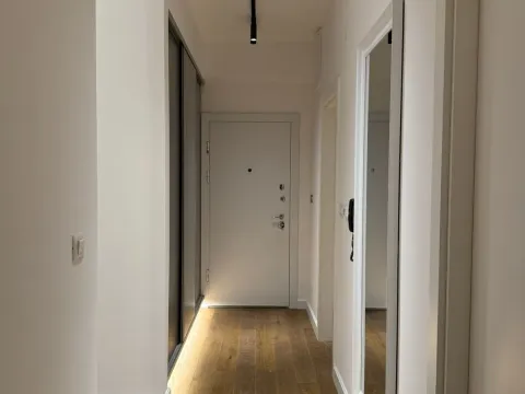 Prodaja, jednosoban stan, 65m², Soho City, Bar - image 6