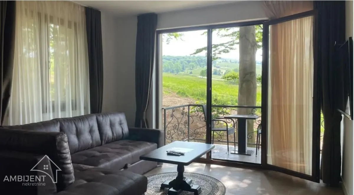 Prodaja, ugostiteljski objekat, 800m², Ljig, Srbija