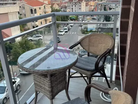 Sale, one bedroom apartment, 43m², Lazi, Budva - image 2