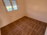 Izdavanje, trosoban stan, 92m², Šušanj, Bar - image 8