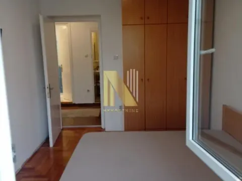 Izdavanje, trosoban stan, 82m², Centar, Novi Sad - image 6