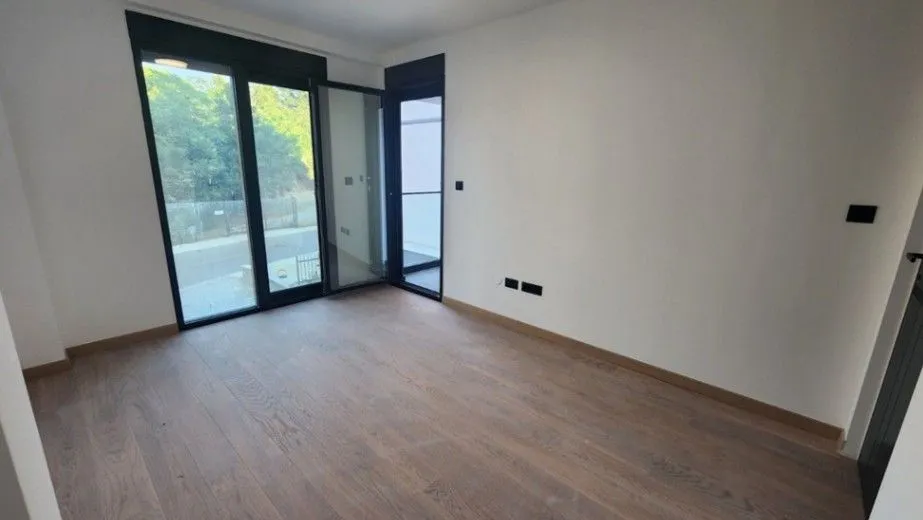 Rent, three bedroom apartment, 111m², Vezirov Most, Podgorica