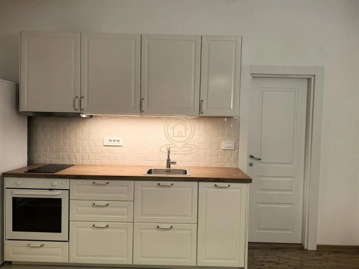 Rent, two bedroom apartment, 60m², Kalenić Pijaca, Vračar Sve Podlokacije
