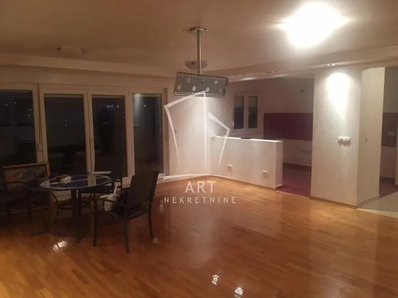 Sale, three bedroom apartment, 165m², Đeram Pijaca, Beograd