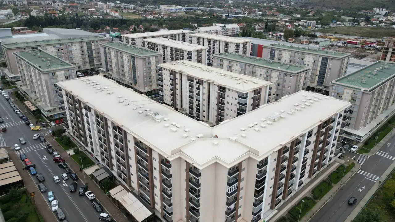 Izdavanje, poslovni prostor, 68m², City Kvart, Podgorica