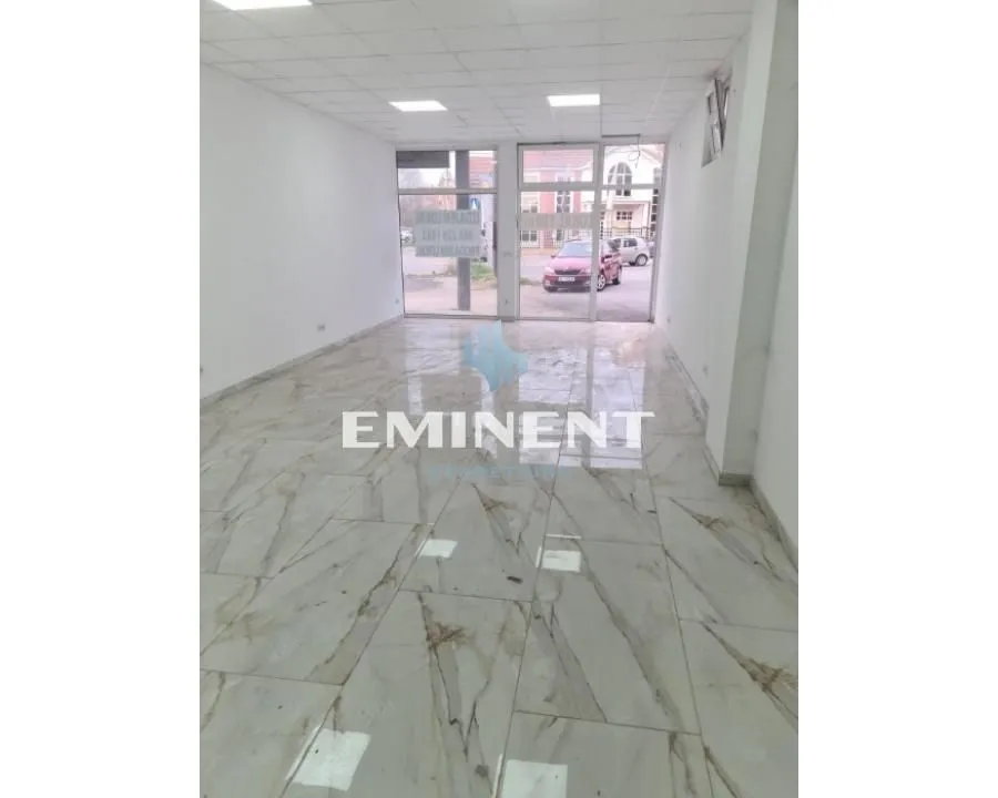 Prodaja, poslovni prostor, 130m², Altina, Beograd