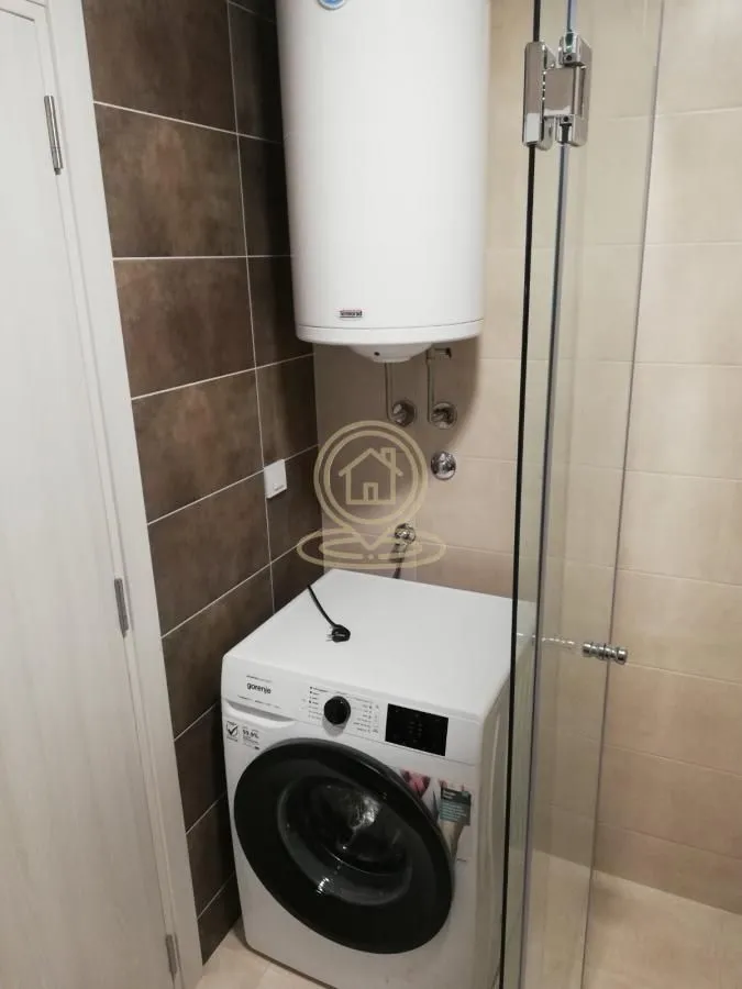 Izdavanje, dvosoban stan, 49m², Hala Pionir, Palilula Sve Podlokacije