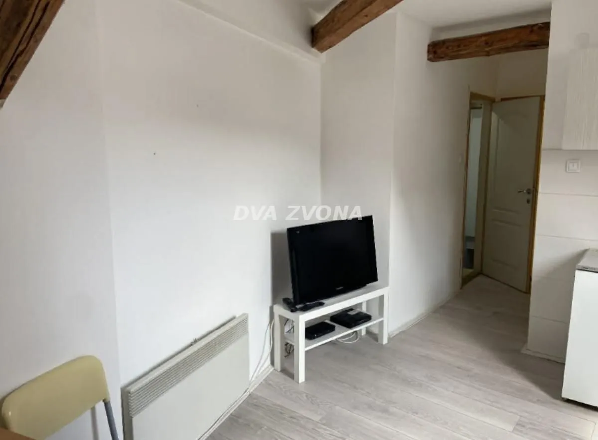 Prodaja, jednosoban stan, 29m², Centar, Novi Sad