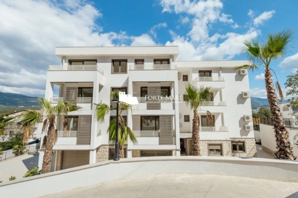 Prodaja, dvosoban stan, 76m², Sutorina, Herceg Novi