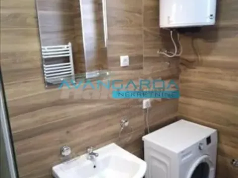 Izdavanje, stan, 63m², Zemun Bačka, Zemun Sve Podlokacije - image 2