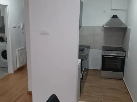 Izdavanje, dvosoban stan, 48m², Podbara, Novi Sad Sve Podlokacije - image 6