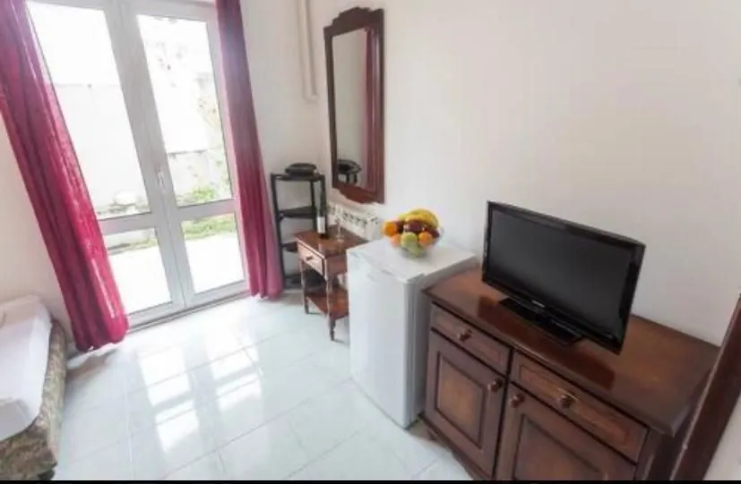 Prodaja, ugostiteljski objekat, 1500m², Centar, Budva