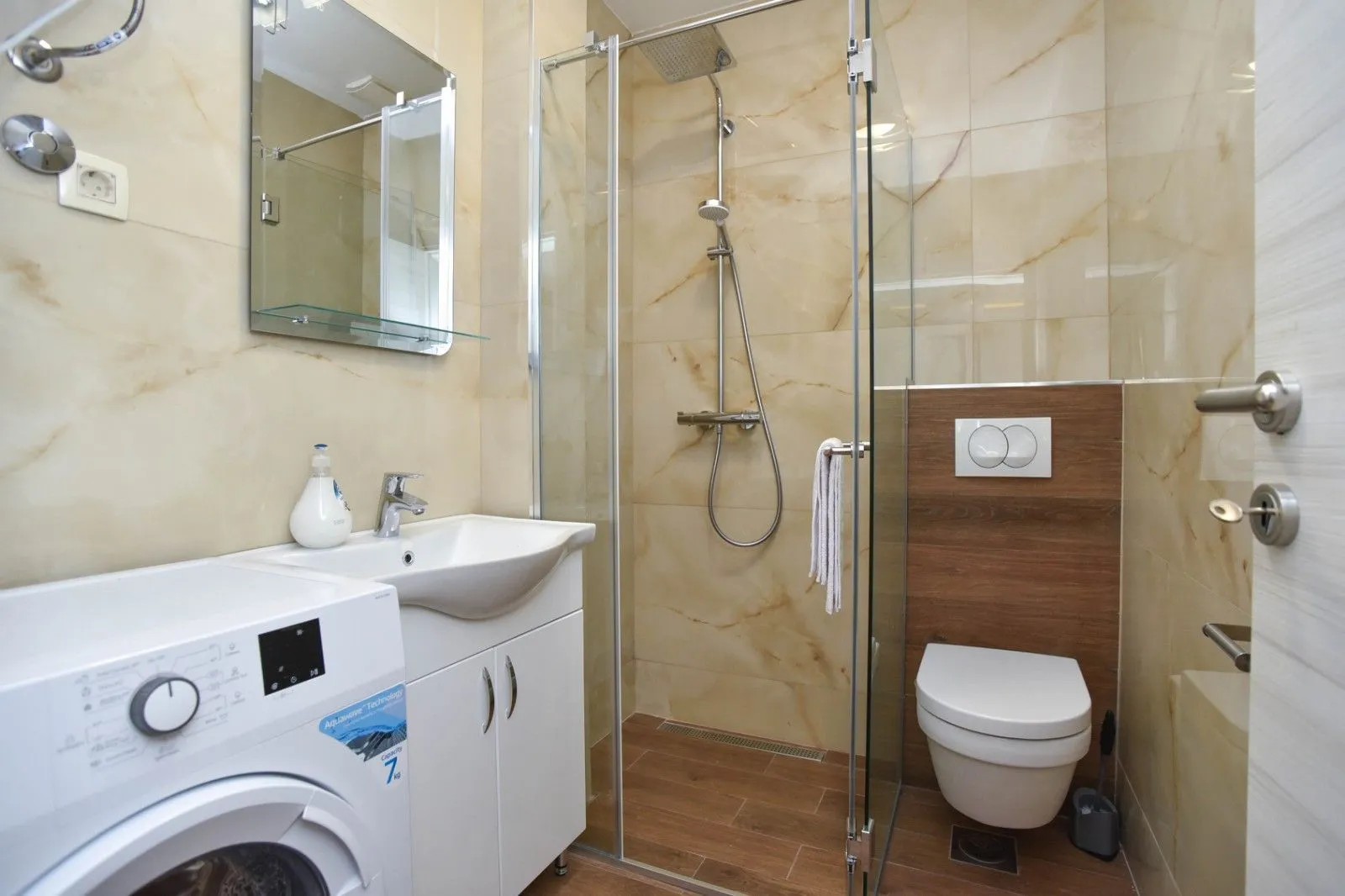 Sale, one bedroom apartment, 53m², Bečići, Budva