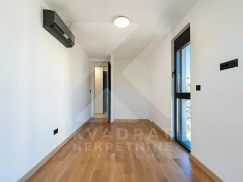 Sale, three bedroom apartment, 163m², Vezirov Most, Podgorica - image 5