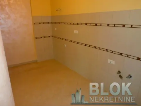 Sale, two bedroom apartment, 142m², Centar, Podgorica - image 11