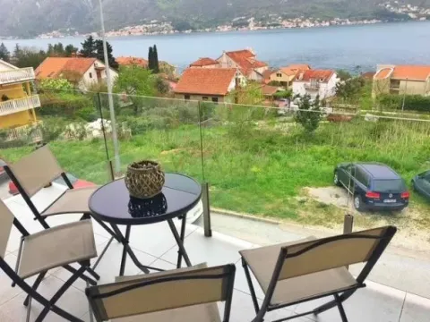 Izdavanje, jednosoban stan, 52m², Dobrota, Kotor - image 6