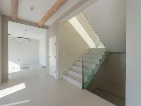 Prodaja, kuća, 327m², Tudorovići, Budva - image 11