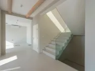 Prodaja, kuća, 327m², Tudorovići, Budva - image 11