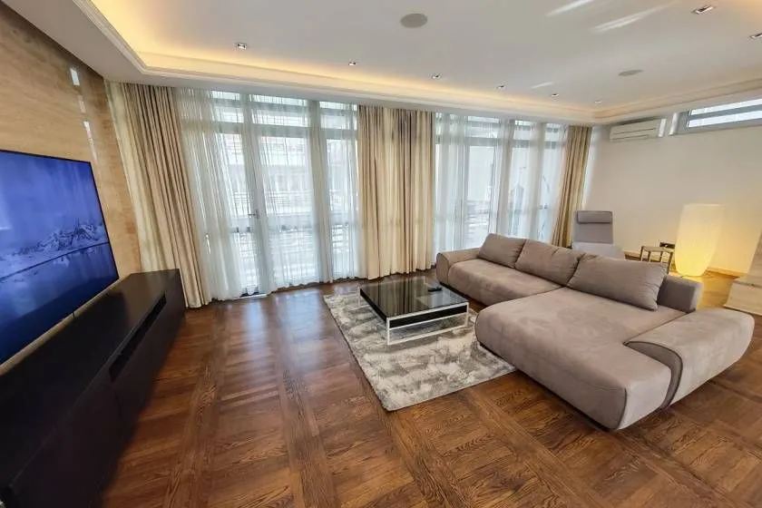 Rent, three bedroom apartment, 148m², Dedinje Sve Podlokacije, Beograd