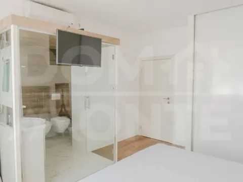 Izdavanje, dvosoban stan, 70m², Tivat, Crna Gora - image 15