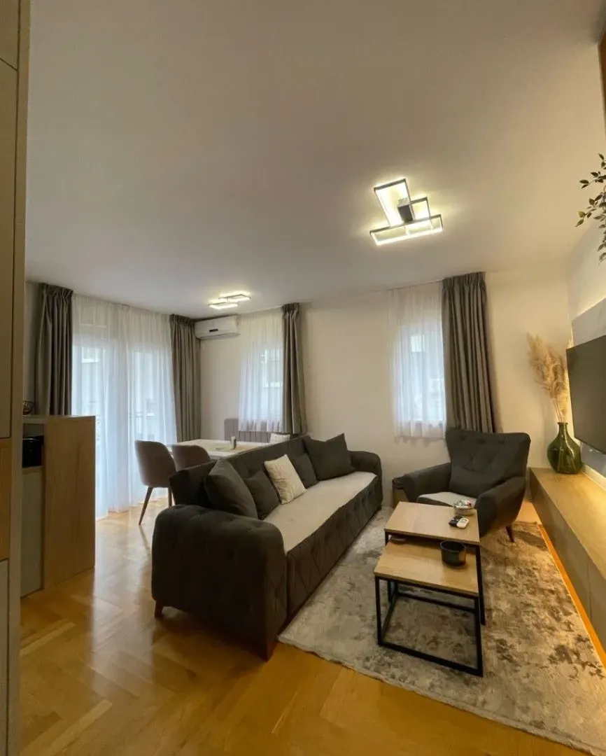 Prodaja, dvosoban stan, 57m², Dubovica, Budva