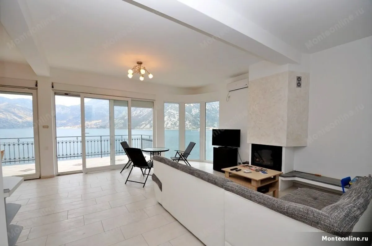 Sale, house, 350m², Kostanjica, Kotor