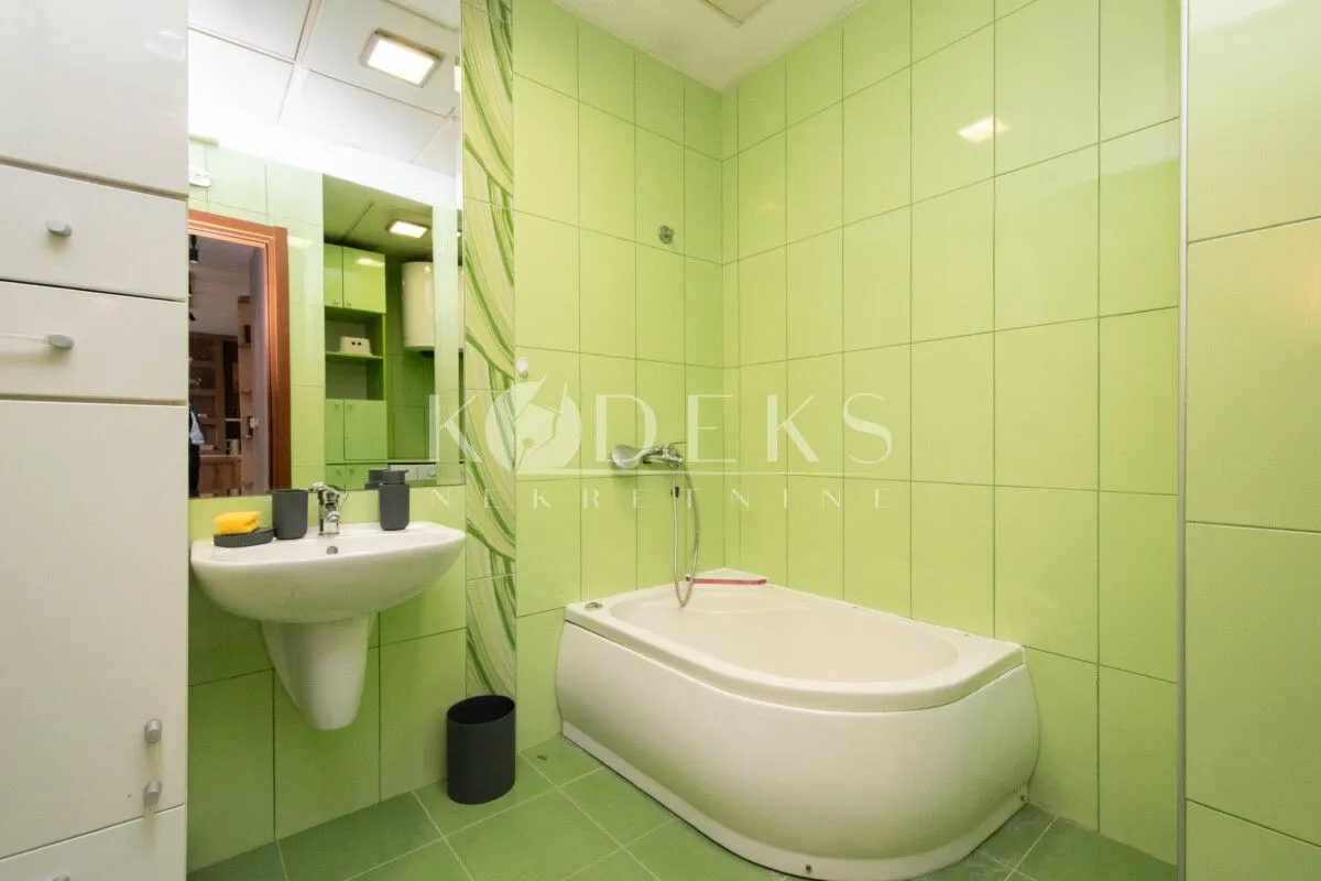 Rent, two bedroom apartment, 68m², City Kvart, Podgorica