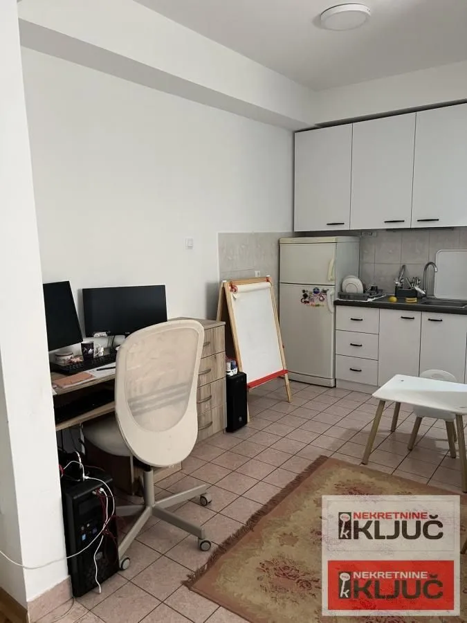 Prodaja, jednosoban stan, 39m², Novo naselje, Novi Sad