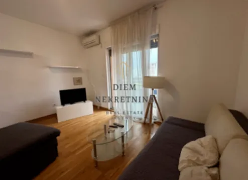 Izdavanje, garsonjera, 34m², City Kvart, Podgorica