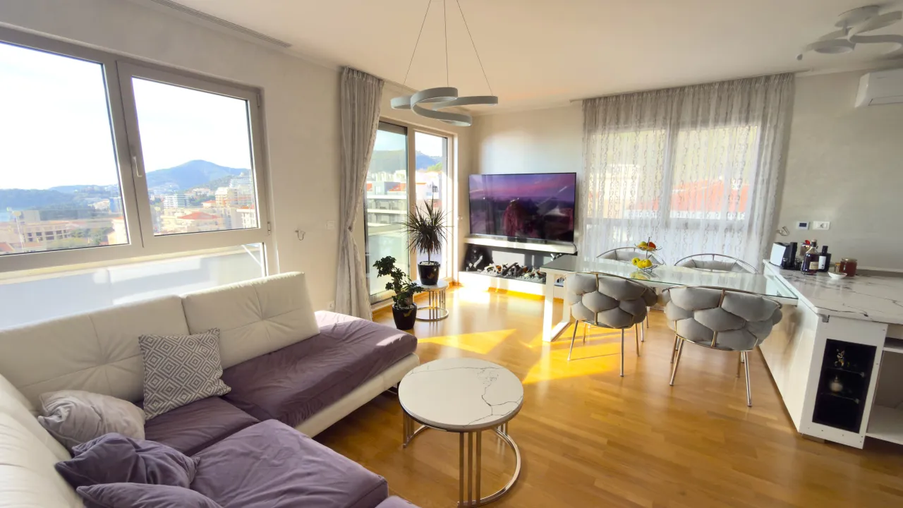 Sale, three bedroom apartment, 383m², Bečići, Budva