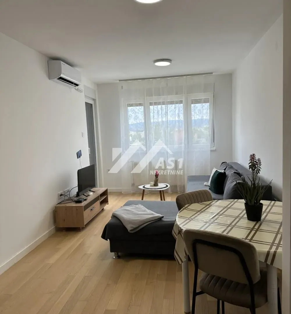 Izdavanje, jednosoban stan, 40m², Novo naselje, Novi Sad