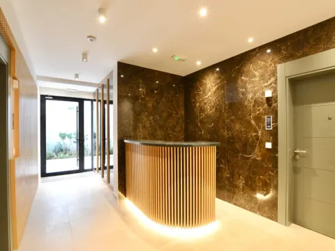 Sale, one bedroom apartment, 41m², Bečići, Budva - image 9