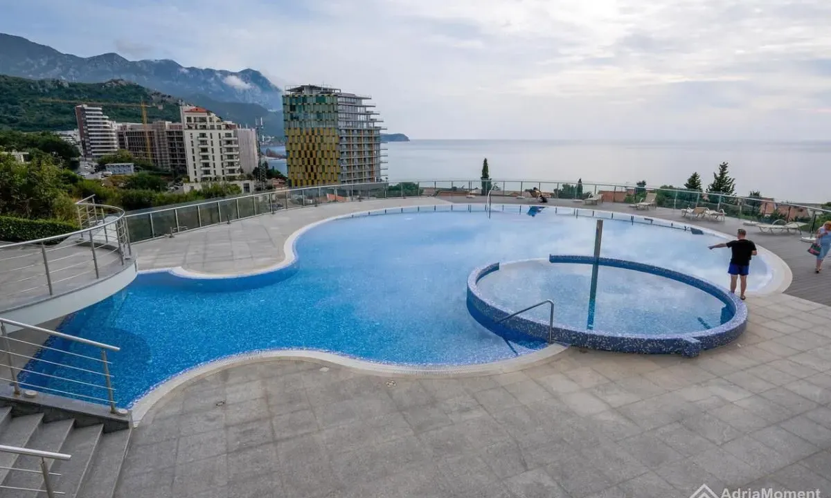 Prodaja, jednosoban stan, 52m², Bečići, Budva