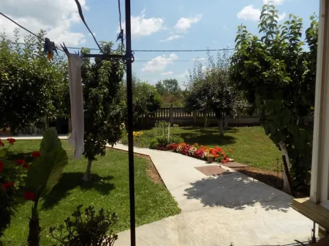 Sale, house, 105m², Ćuprija, Srbija - image 29