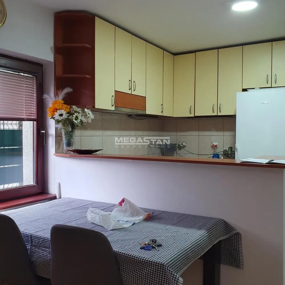Sale, house, 84m², Uciteljsko Naselje, Zvezdara Sve Podlokacije