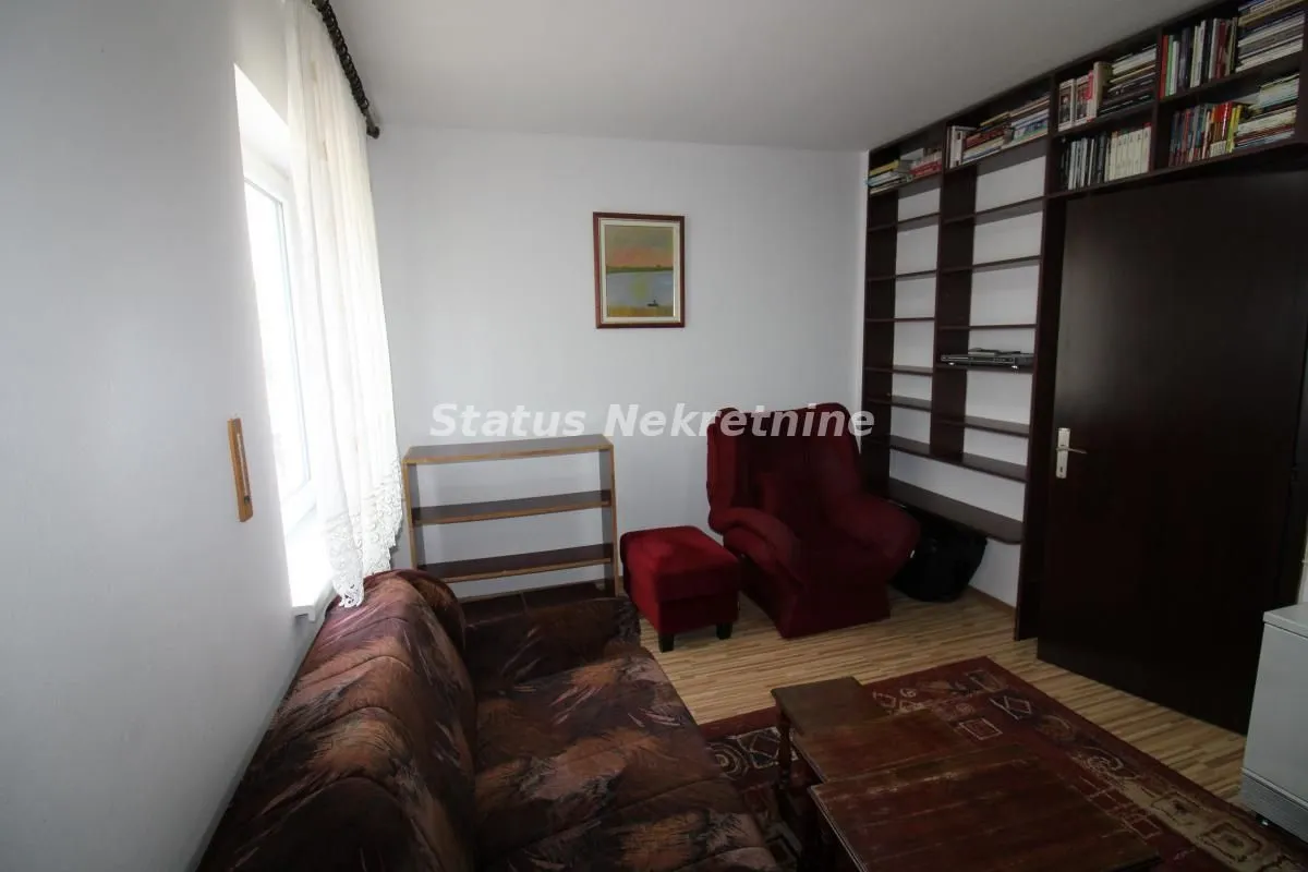 Prodaja, jednosoban stan, 30m², Sremska Kamenica, Petrovaradin
