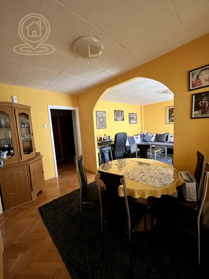 Sale, three bedroom apartment, 77m², Dom zdravlja, Niš