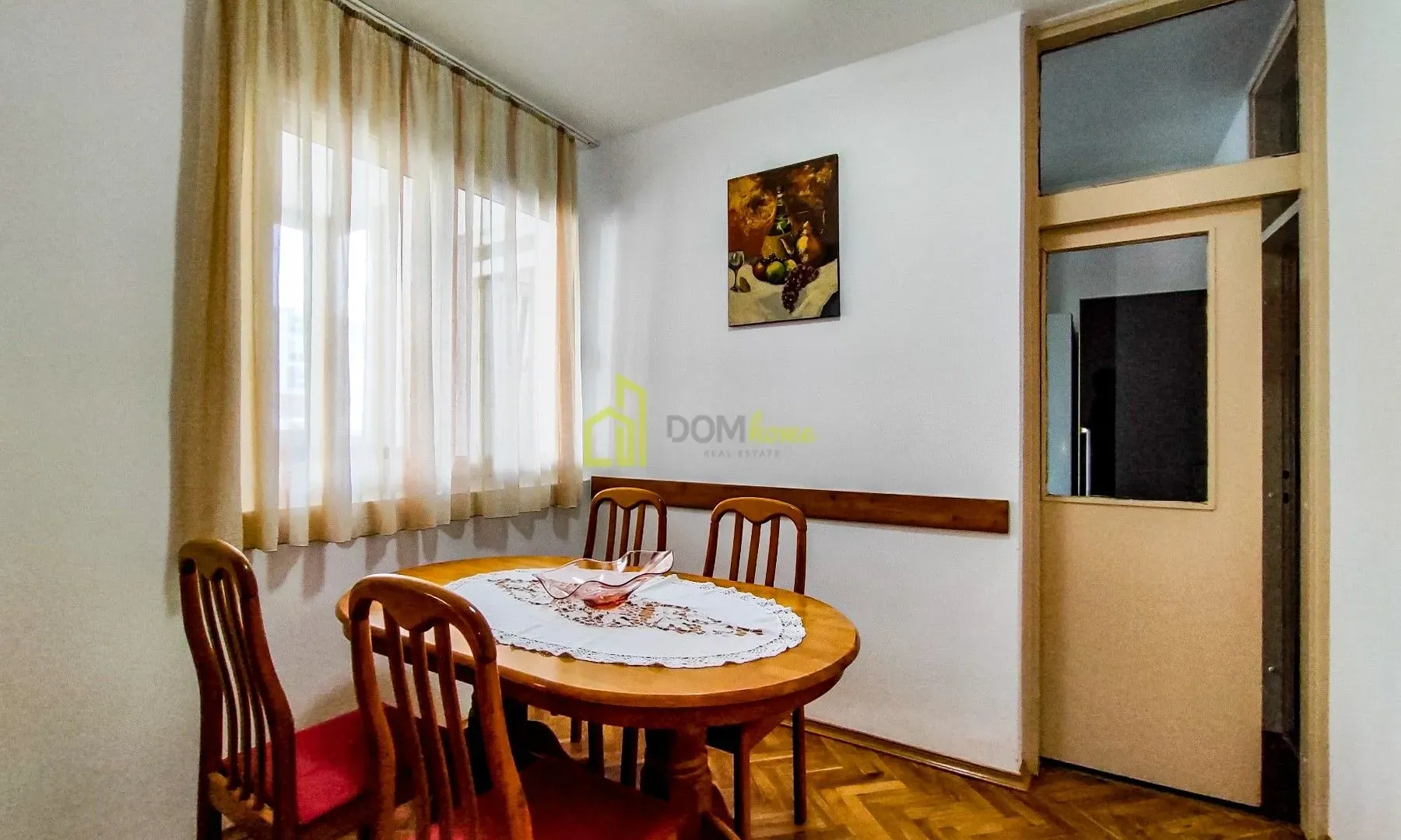 Izdavanje, četvorosoban stan, 95m², Blok 6, Podgorica
