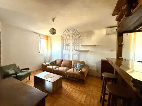 Izdavanje, dvosoban stan, 47m², Blok 5, Podgorica - image 5