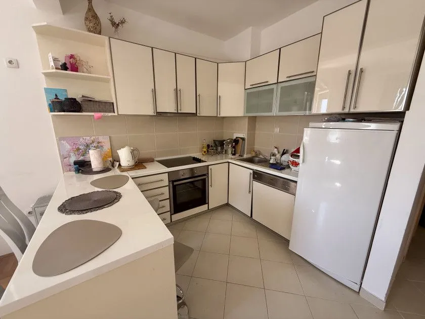 Sale, one bedroom apartment, 47m², Petrovac, Budva